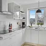 Σπίτι διακοπών Three-bedroom In *