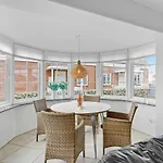 Three-bedroom In Σπίτι διακοπών *