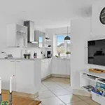 Three-bedroom In Σπίτι διακοπών *