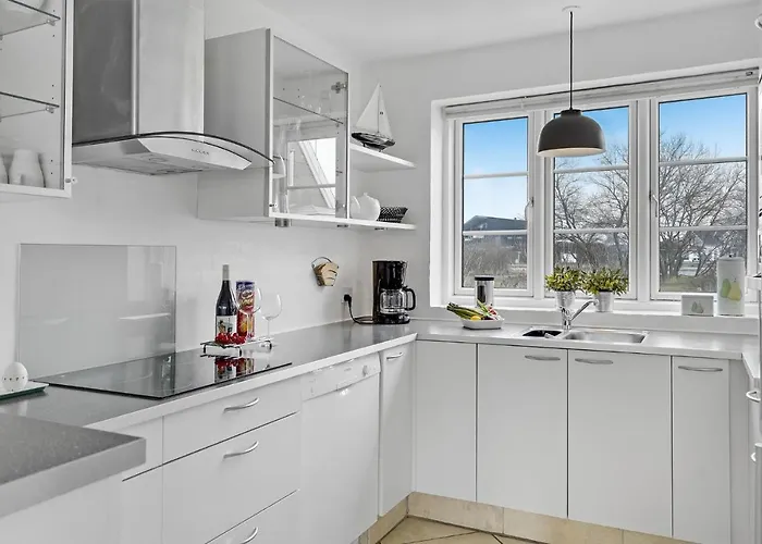 Дом отдыха Three-bedroom In *